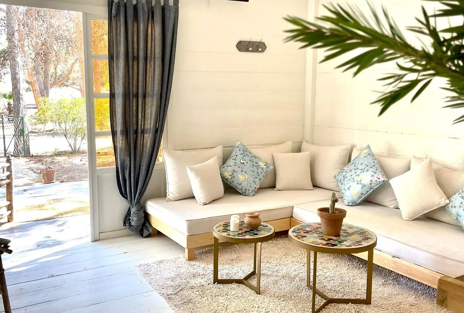 La Vie En Rose Bed & Breakfast Sraghna