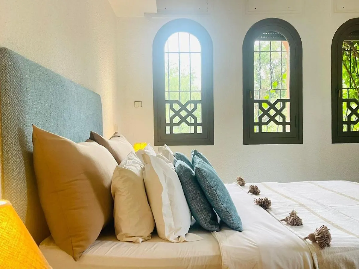 La Vie En Rose - Horses & Dogs House Bed & Breakfast Ait Hamid Morocco