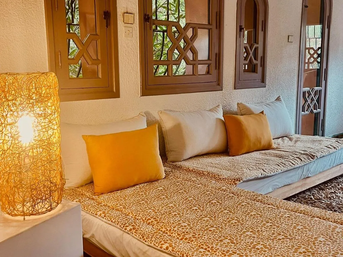 La Vie En Rose - Horses & Dogs House Bed & Breakfast Ait Hamid